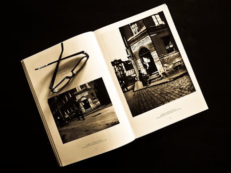 Manter uma biblioteca visual organizada aumenta a eficiência na produção de conteúdo.