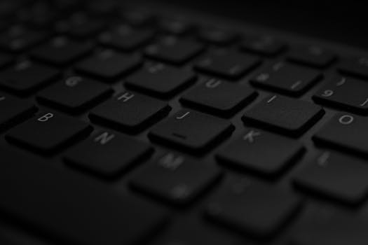 Ferramentas de otimização de código em ação.