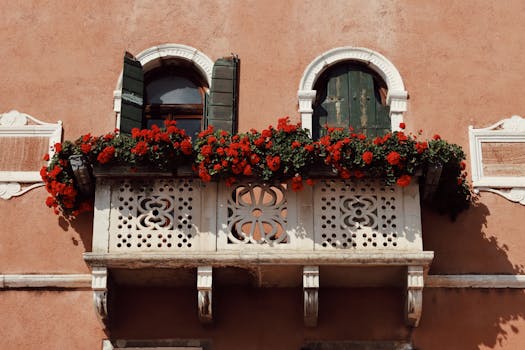 Estudantes acessando conteúdos digitais de forma personalizada.